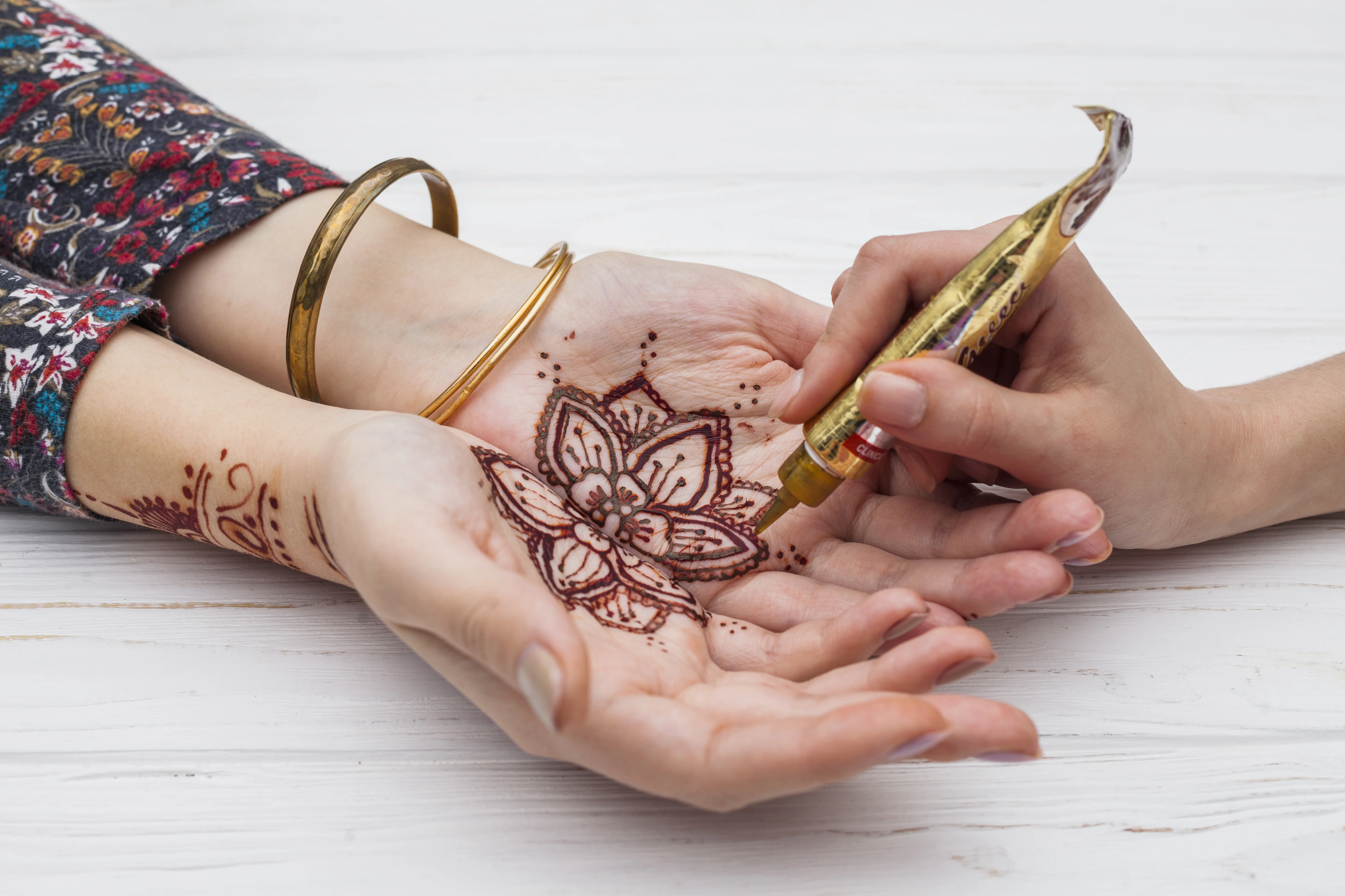 waxing and threading services in nanganallur